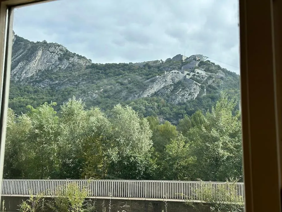 Appartement Quais De Grenoble France